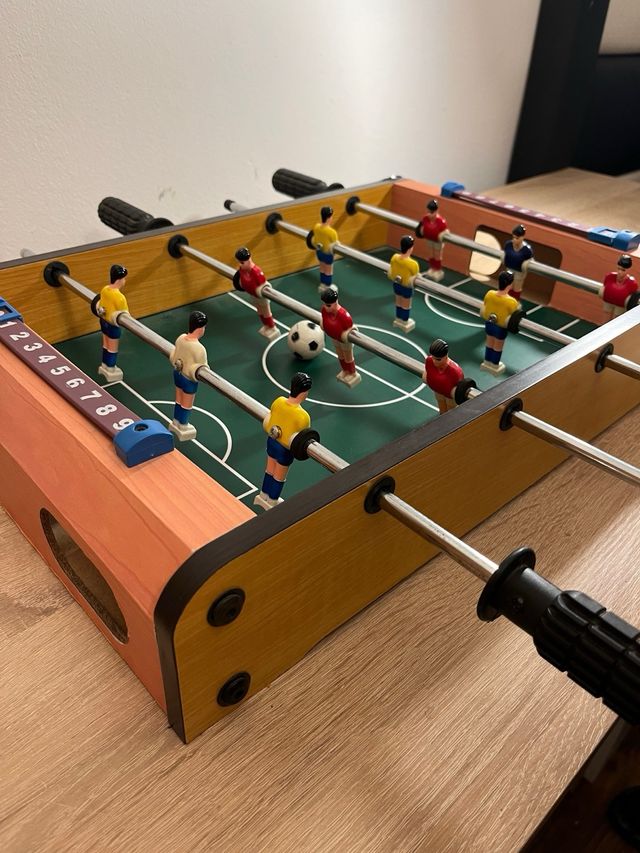 Mini futbolín de mesa