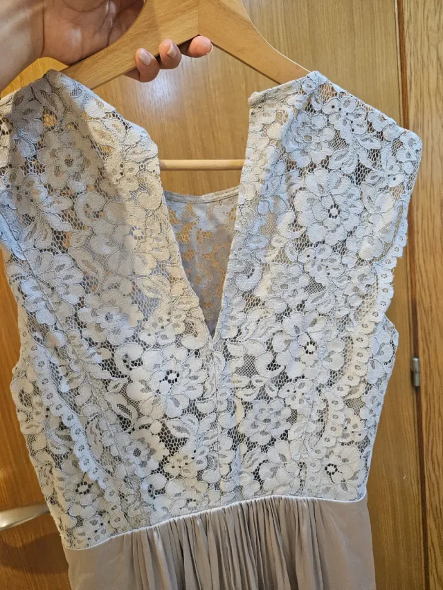 Vestido de fiesta gris plateado