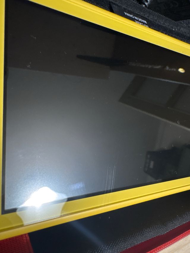 Nintendo Switch Lite Giallo + Pokémon Diamante