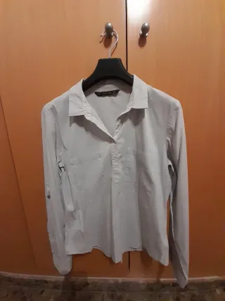 Camisa Zara manga larga convertible azul clarita