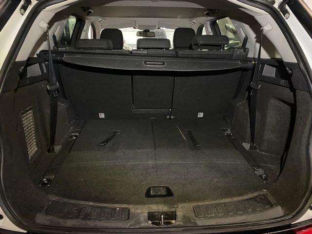 Land Rover Discovery Sport 2015