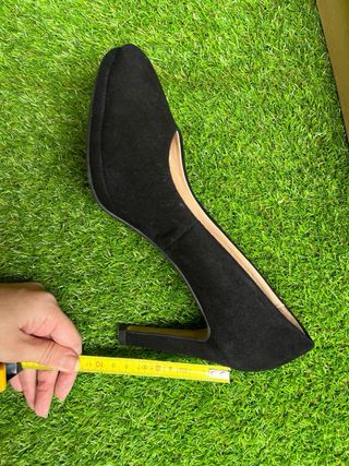 Zapatos de tacón ante piel negros