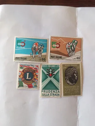 Francobolli Italiani 1967 - 5 pezzi