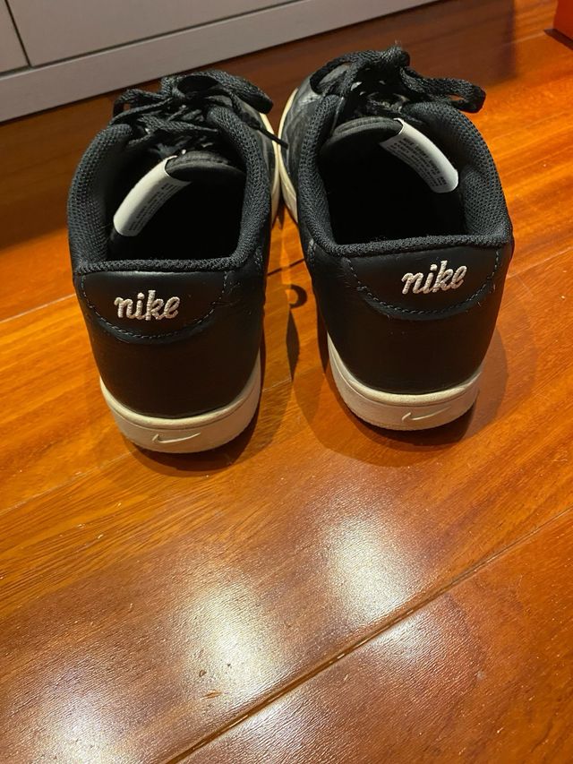 Zapatillas Nike Court Vintage Premium Negras