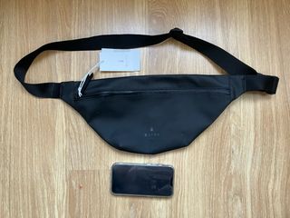 Riñonera Rains Negra