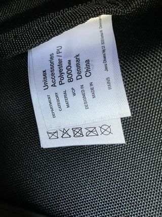 Riñonera Rains Negra