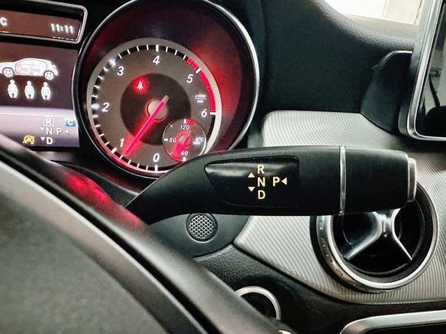 Mercedes GLA 200d Urban 4Matic 136CV