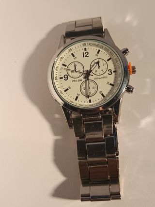 Reloj Hombre Blanco con Correa Plateada