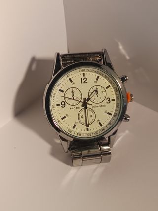 Reloj Hombre Blanco con Correa Plateada