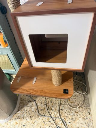 Casa para gato de madera y sisal