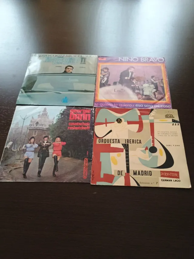 Vinilos singles Shirley Bassey y Engelbert Humperd