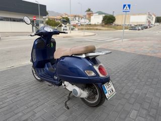 PIAGGIO VESPA GT 200CC