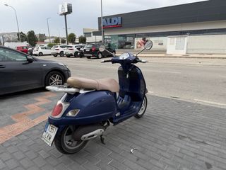 PIAGGIO VESPA GT 200CC