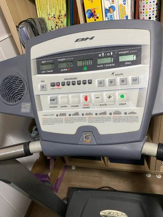 Cinta de correr gris