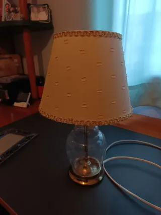 Lámparas de mesita cristal y tela beige