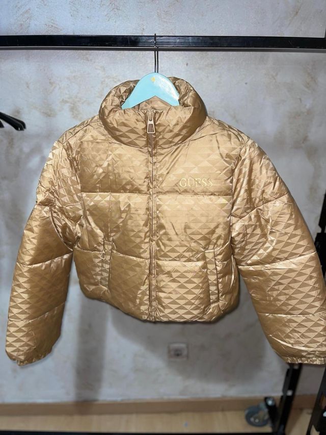 Chaqueta Guess Dorada