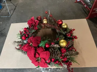 Addobbi Natale Poinsettia e Pigne