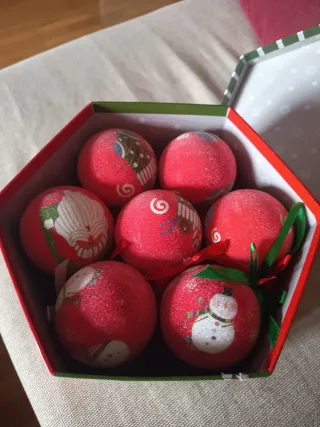 Caja 14 Bolas Navidad Hexagonal