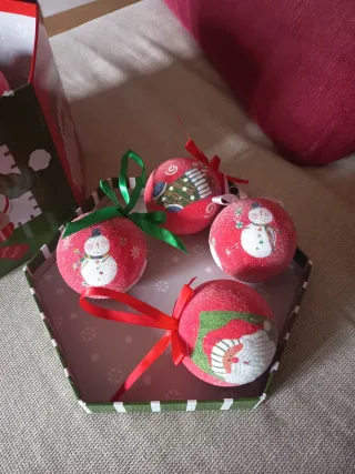 Caja 14 Bolas Navidad Hexagonal