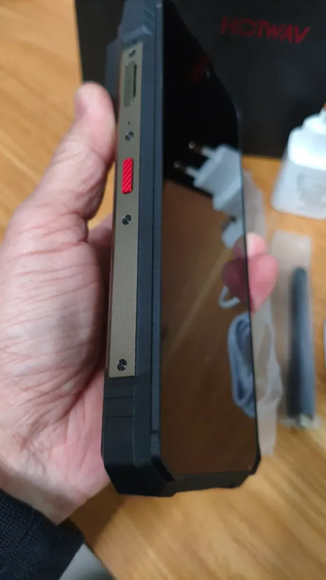 HOTWAX Hyper 8 Ultra Walkie Talkie edición