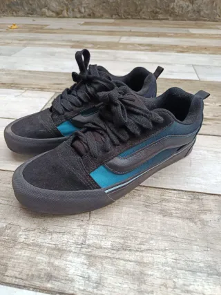 Zapatillas Vans Negras y Turquesa