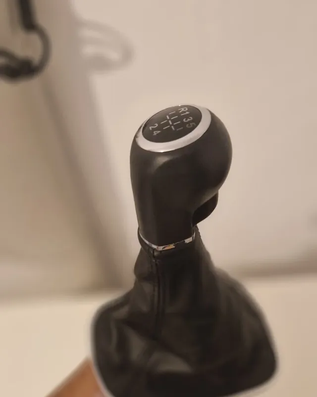 Pomo de cambio 5 velocidades + R