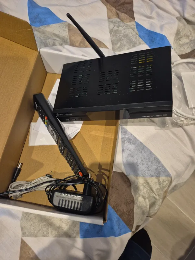 Iris 9700HD 02 Receptor Satélite