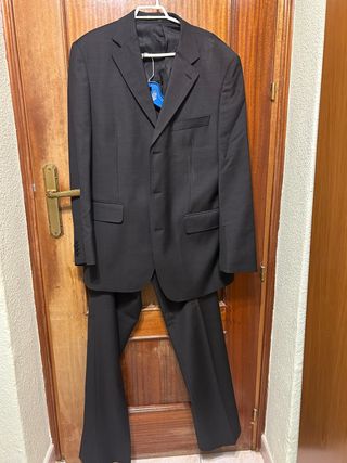 Traje de hombre negro