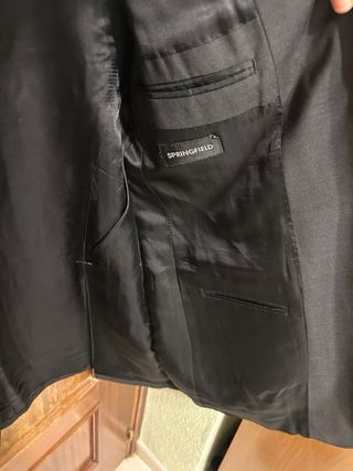 Traje de hombre negro