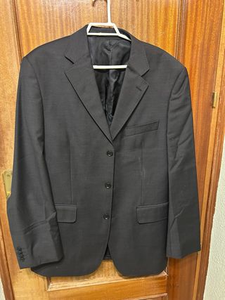 Traje de hombre negro