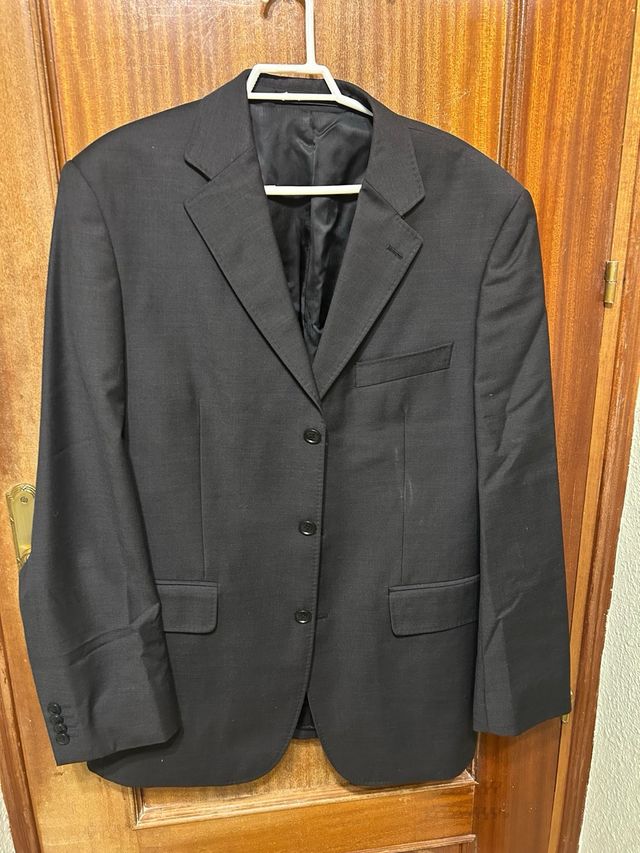 Traje de hombre negro