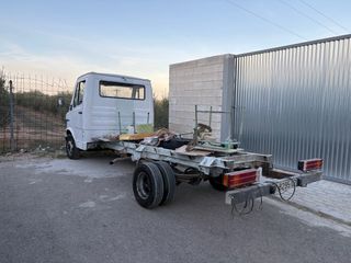 Furgoneta Mercedes-Benz V 8295 CZ