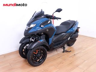 YAMAHA TRICITY 300