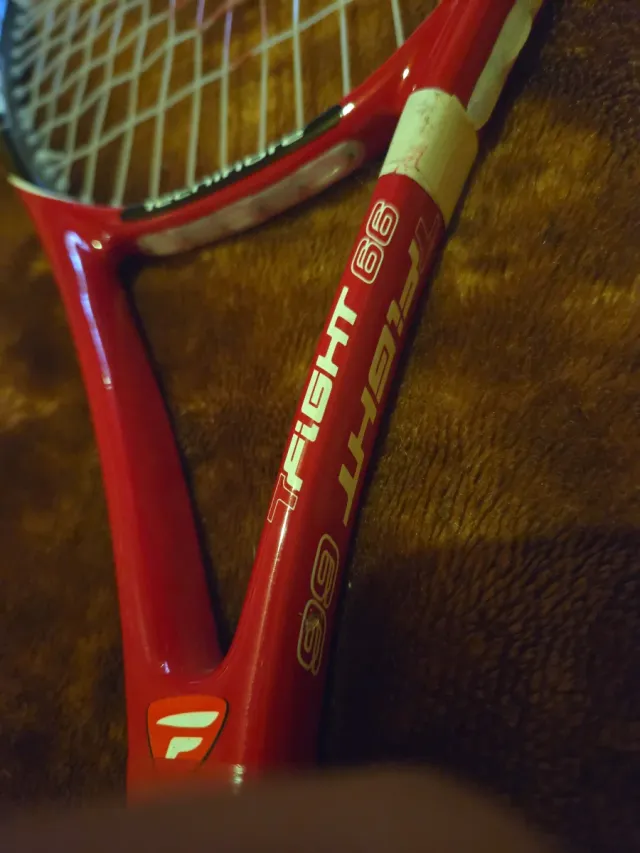 Raqueta de tenis Tecnfibre con funda