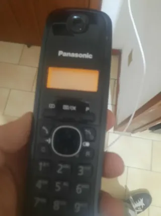 Telefono Panasonic con base