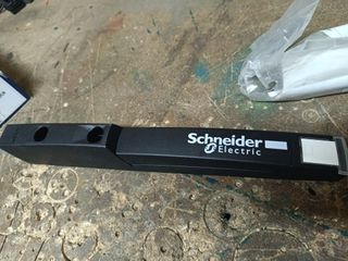 Cierre maneta doble inserto Schneider NSYSFHD3