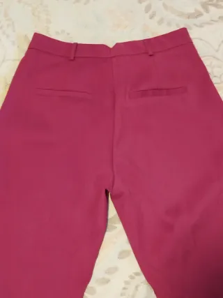 Pantalón fucsia de pinza mujer
