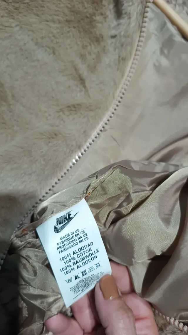 Chaqueta Nike Polar Beige Talla S