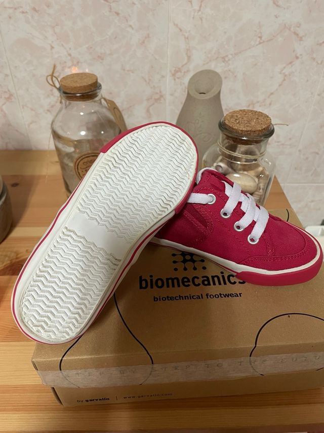 Zapatillas lona rojas niño