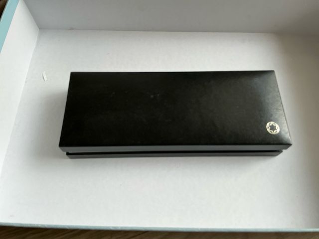 Bolígrafo Montblanc GRABADO AMC V.I.P.