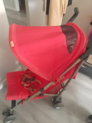Silla de paseo Cybex roja