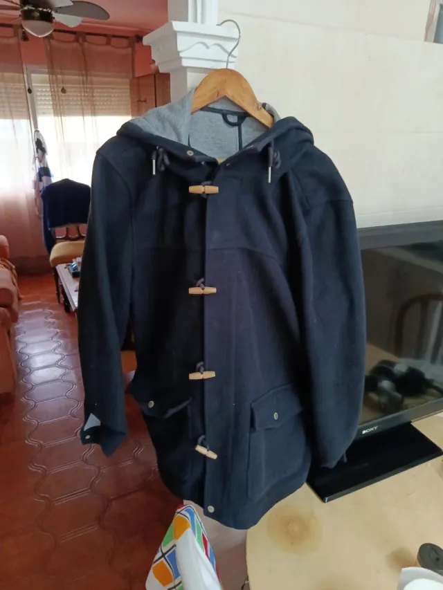 Trenka Pull&Bear azul marino clásico XL.