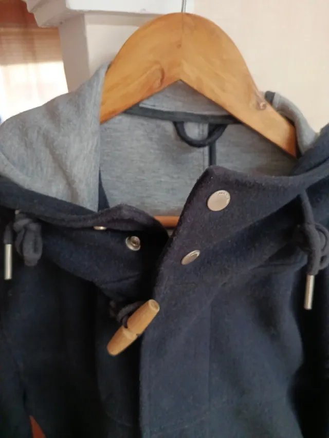 Trenka Pull&Bear azul marino clásico XL.