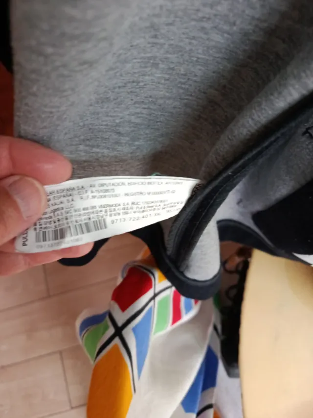 Trenka Pull&Bear azul marino clásico XL.