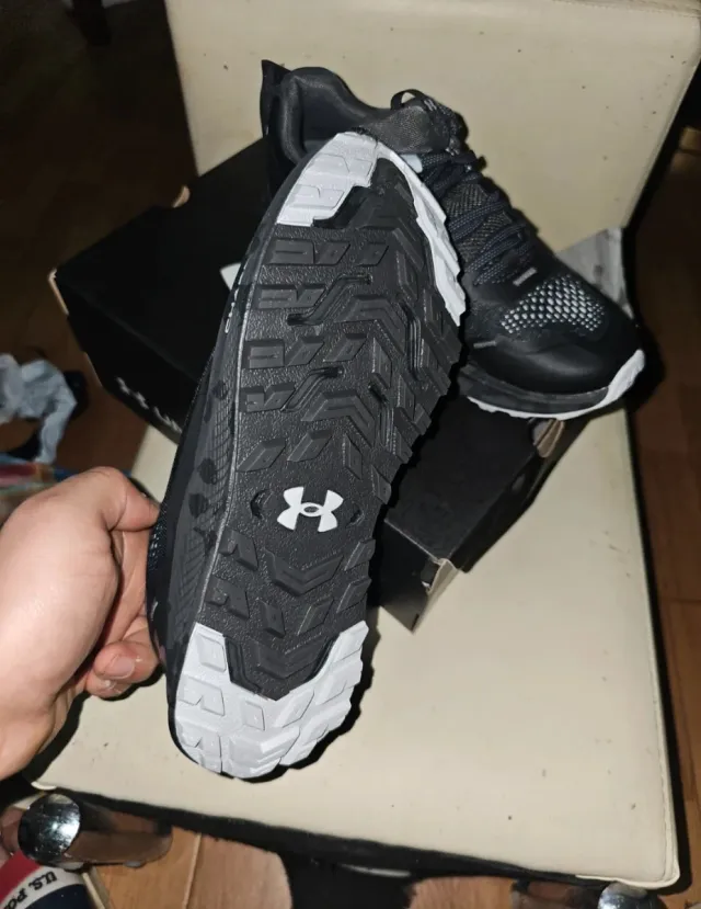 Zapatillas Under Armour Negras