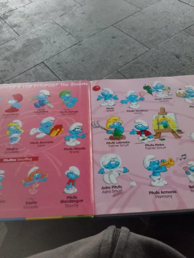 Los pitufos en Castellano y inglés año 2013