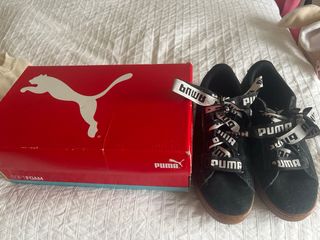 Deportivas Puma negras y marrones