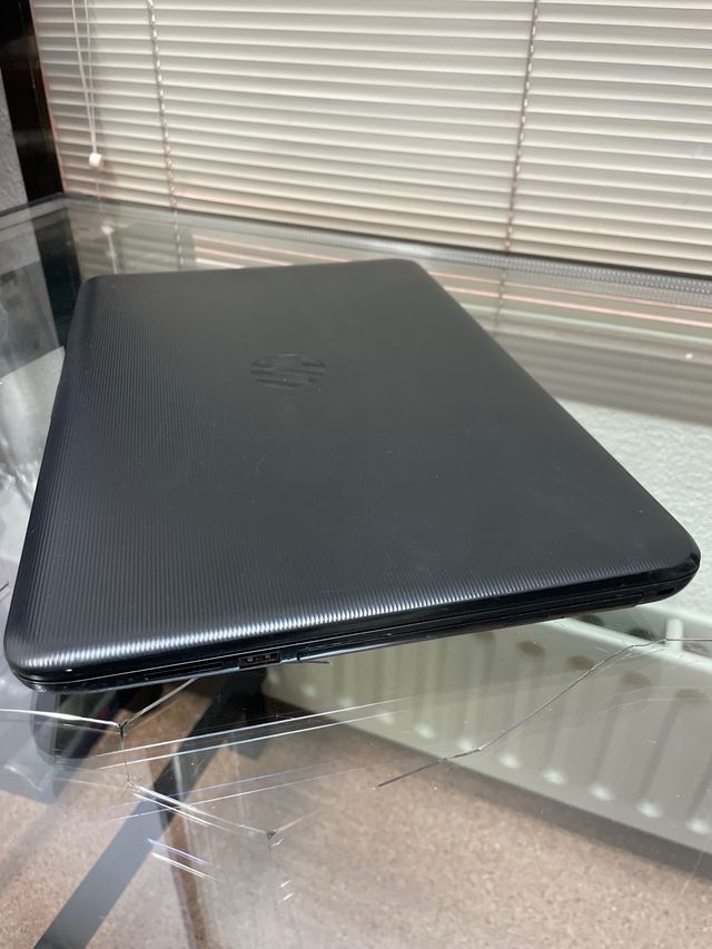 Ordenador portátil HP Intel i3 Negro
