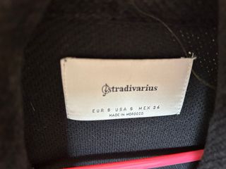 Chaqueta Stradivarius Negra Impecable