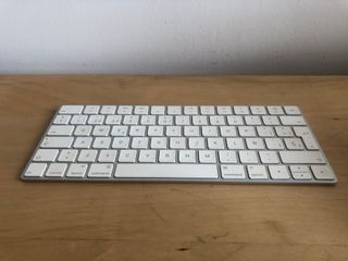 Teclado Magic Keyboard Apple A1644 Español